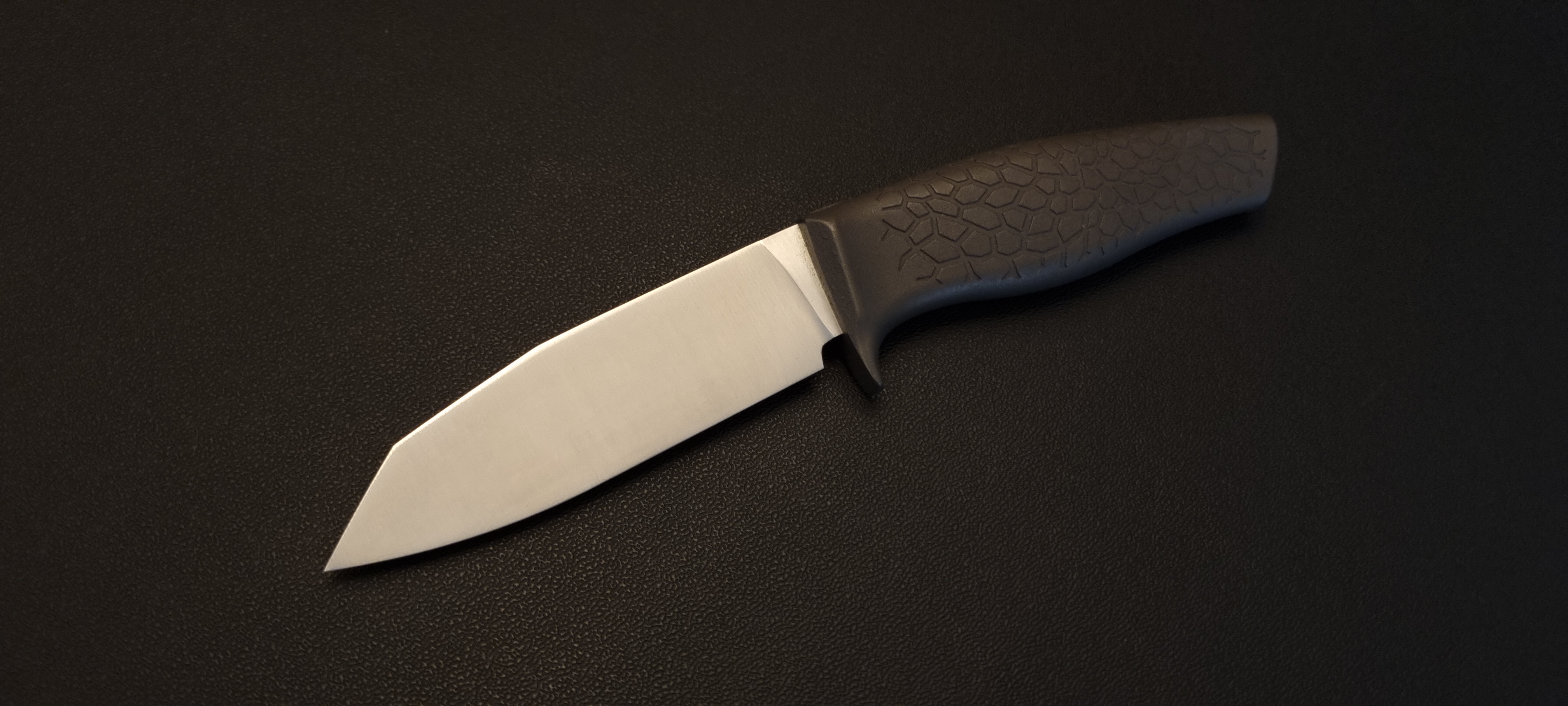 TiNy "Floe" with DLC Sheepfoot blade in 1.2695 steel (without sheath)