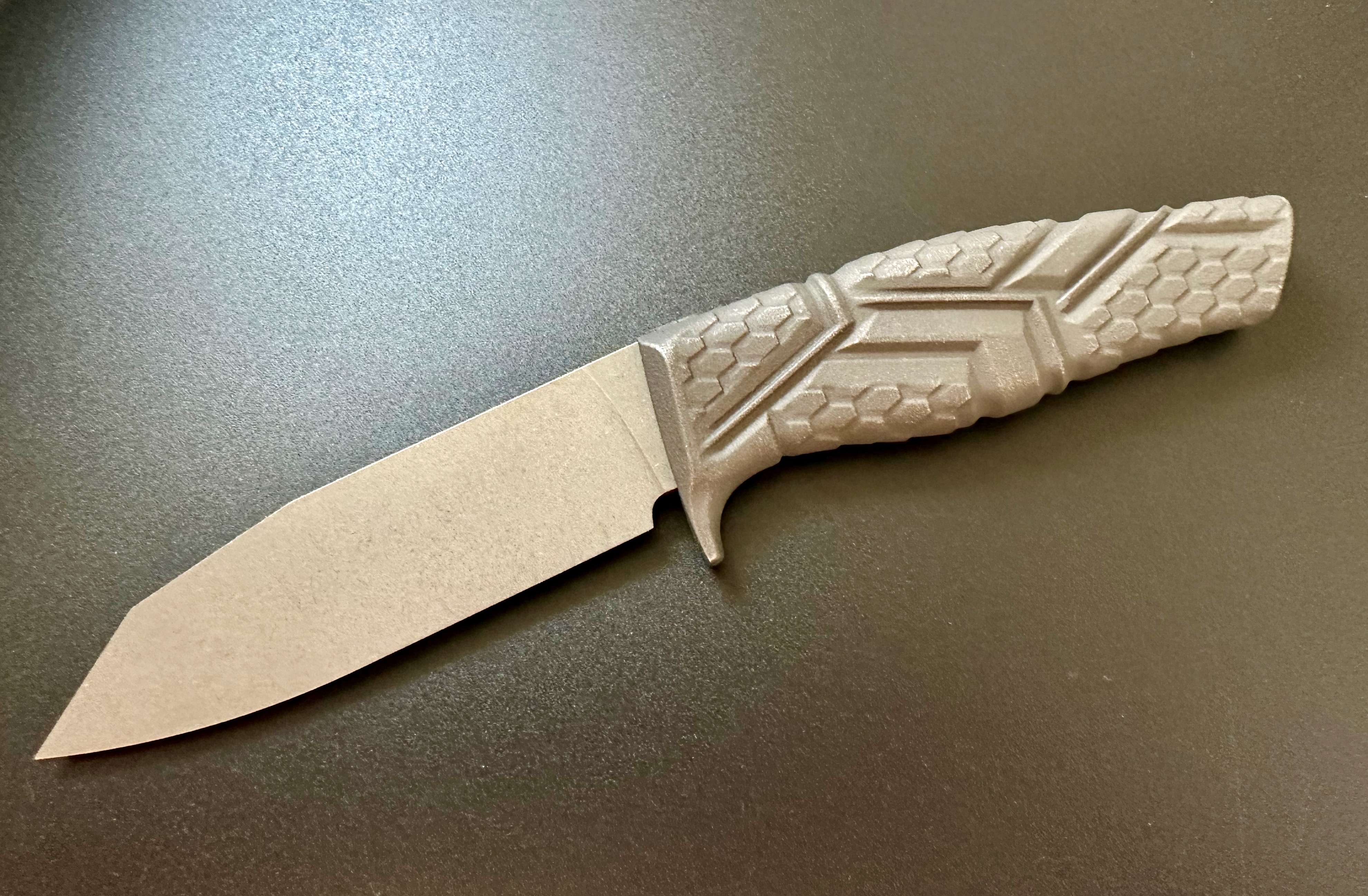 TiNy "Pango" with DLC Sheepfoot blade in 1.2695 steel (without sheath)